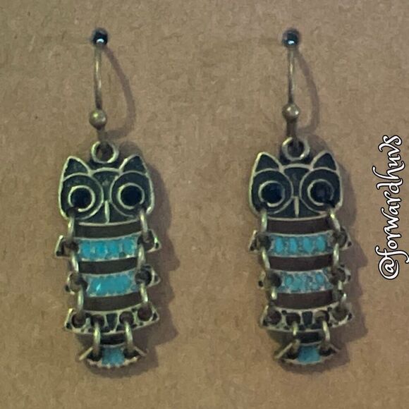 Bundle Sale 3 for $15 | Owl Dangle Earring | Freely Moving Center - Picture 7 of 8